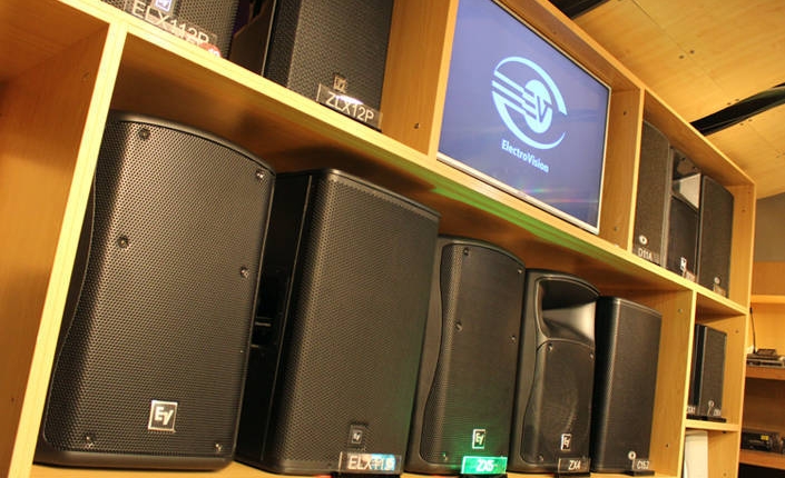 شوروم تجهیزات صوتی حرفه ای الکتروویژن شوروم تجهیزات صوتی حرفه ای