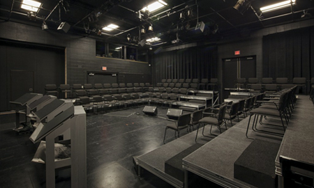 سالن بلک باکس Black box theater