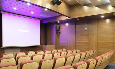 پرده پروجکشن پرده نمایش سالن همایش